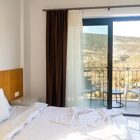 Rozerin Villa *